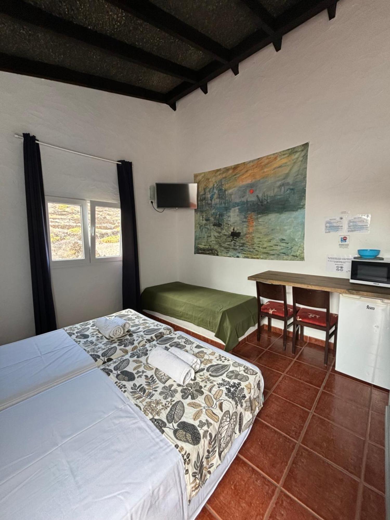 Apartamentos Y Habitaciones Villa Marina La Caleta  Exterior photo