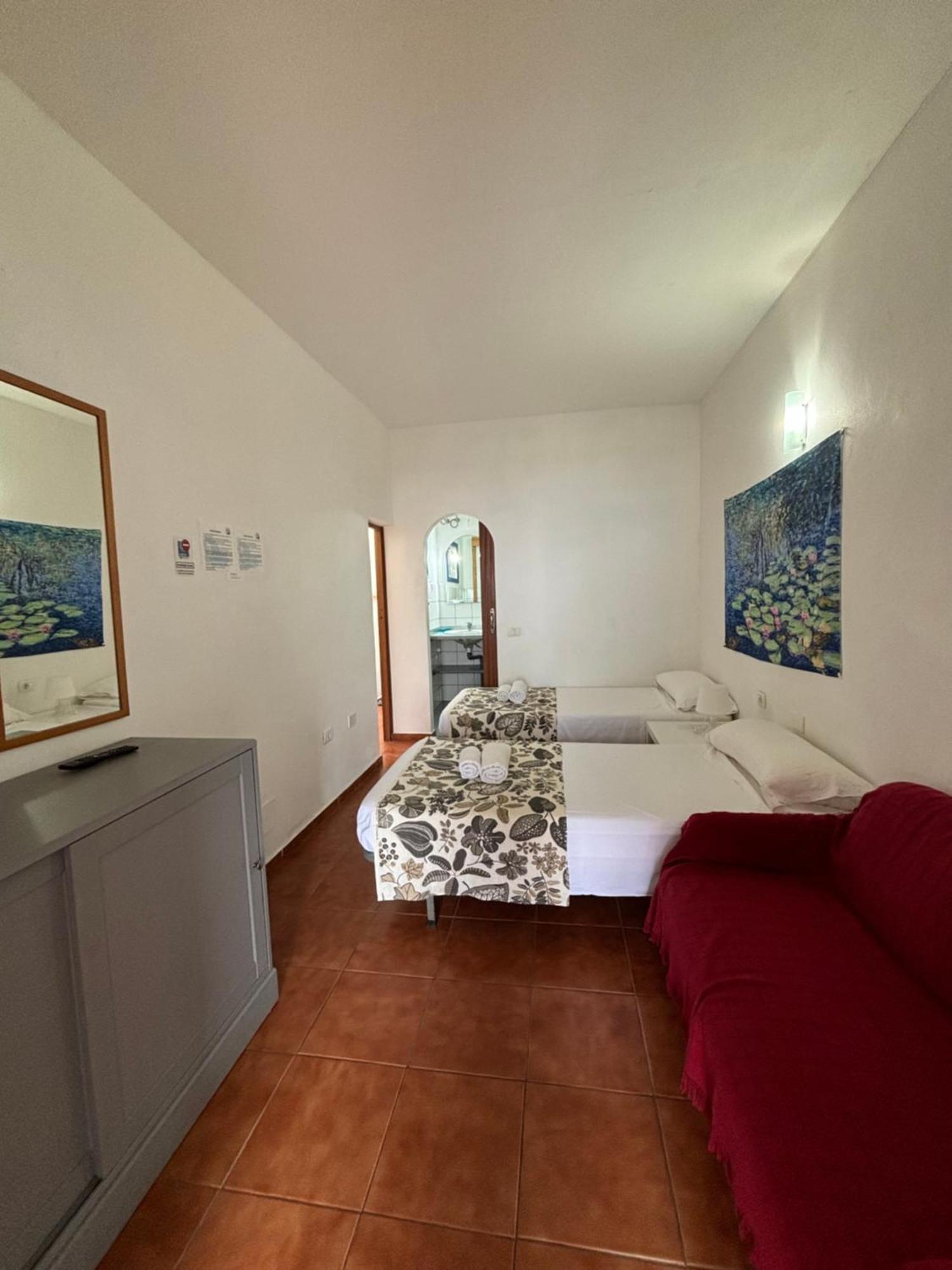 Apartamentos Y Habitaciones Villa Marina La Caleta  Exterior photo